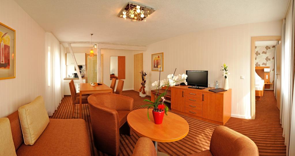 Hotel Nothwang Sindringen Rum bild